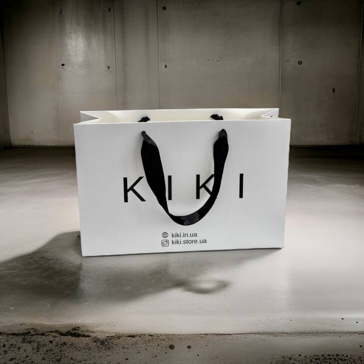 Мінімалістичний пакет для бренду одягу KIKI